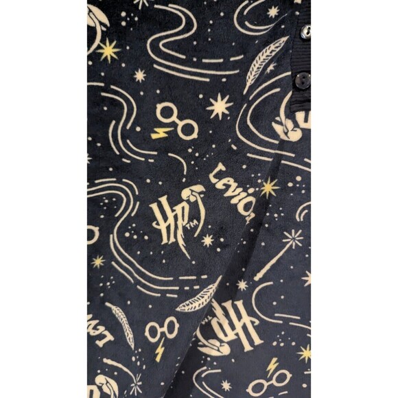 Wizarding World Women's Harry Potter Cozy 2-Piece Pajama Set SZ M Soft Lounge - Picture 3 of 5